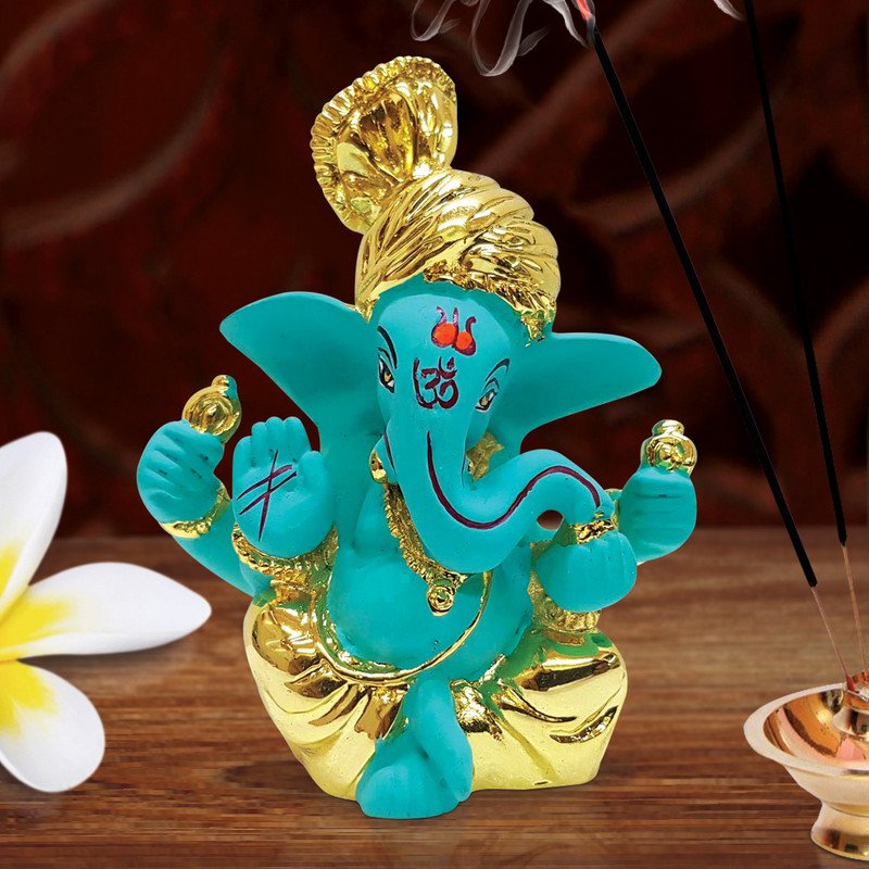 Gold/Silver Plated Ganesha Ceramic Ganesha Idol for Car Dashboard I Ganesha Idol (Gold) Home Decor Showpiece and Gifts by HomeDecorKart and Karigaari India