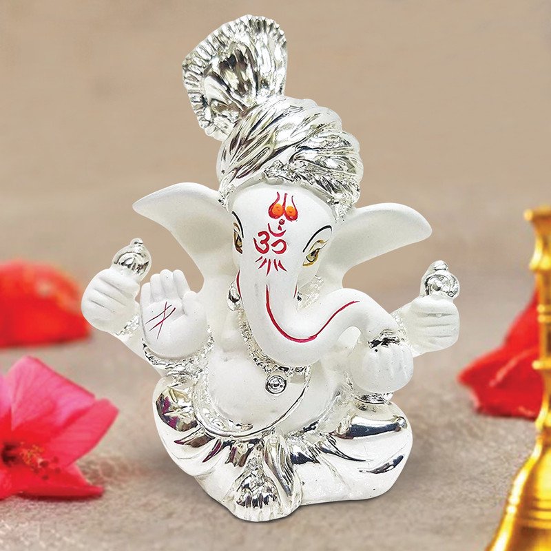 Gold/Silver Plated Ganesha Ceramic Ganesha Idol for Car Dashboard I Ganesha Idol (Silver) Home Decor Showpiece and Gifts by HomeDecorKart and Karigaari India