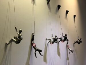 Modern Resin Wall Climber Sculpture Set - Karigaari India Aesthetic Home Decor