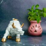 White Bull with Gold Accents - Modern Resin Animal Decor - Karigaari India Aesthetic Home Decor