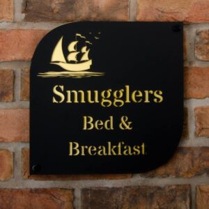 Sturdy Personalized Wooden Name Plate for House Custom Durable Decor - Karigaari India Aesthetic Home Decor