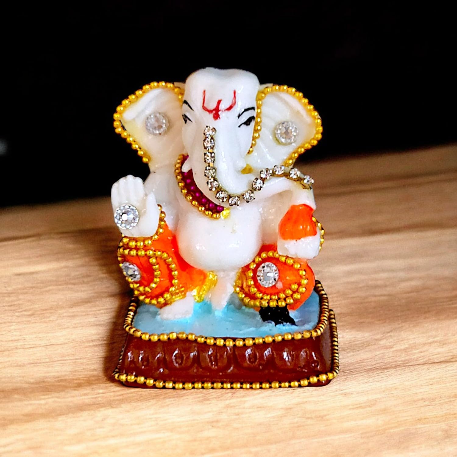 Graceful Heavenly Resin Ganesha Car Dashboard Statue Lucky Ganpati Figure For Safe Travels Blessings Home Decoration Luxurious Accent 2
