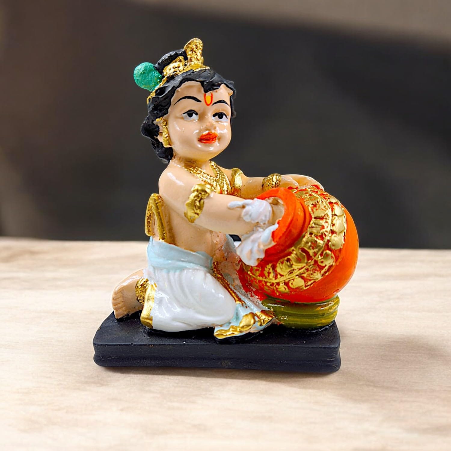 Modern Cute Bal Krishna Eating Makhan Figurine Colorful Resin Crafted Laddu Gopal Figure For Joy Prosperity Spiritual Gifting Unique Decor Piece 2