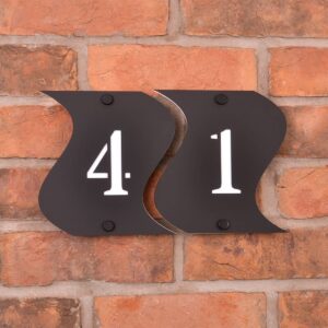 Durable Custom Wooden Name Plate for House Sturdy Beautiful Decor - Karigaari India Aesthetic Home Decor