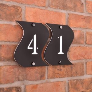 Durable Custom Wooden Name Plate for House Sturdy Beautiful Decor - Karigaari India Aesthetic Home Decor